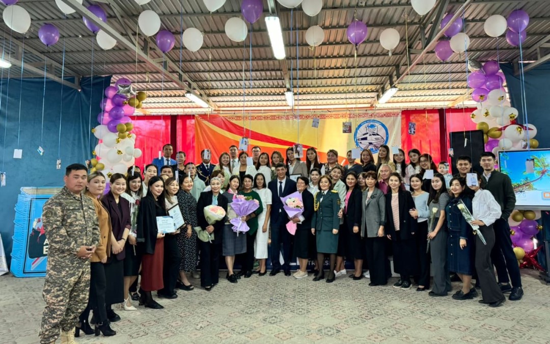 ҰСТАЗДАР КҮНІНЕ ҰЙЫМДАСТЫРЫЛҒАН КОНЦЕРТТІК БАҒДАРЛАМА